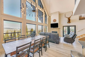 Views, Trails, Hot Tub and More Luxe Wyoming Oasis